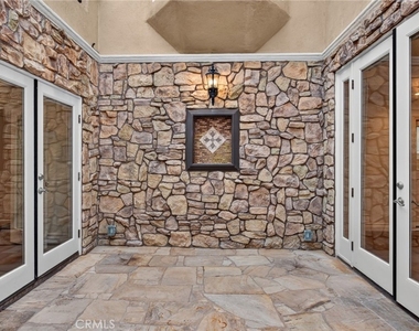 207 18th Street - Photo Thumbnail 17