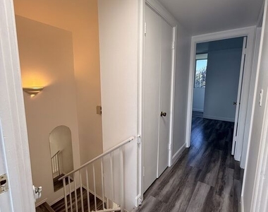 18110 Killllion Street - Photo Thumbnail 12