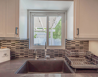 7044 Garden Grove Avenue - Photo Thumbnail 7