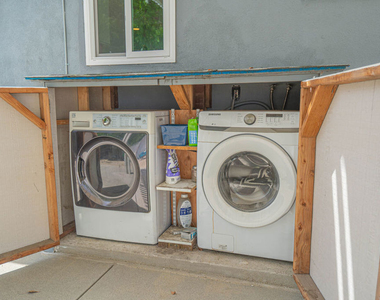 7044 Garden Grove Avenue - Photo Thumbnail 20