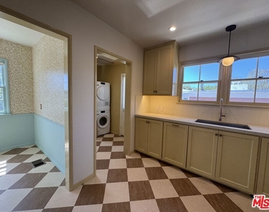 11188 Ophir Drive - Photo Thumbnail 17