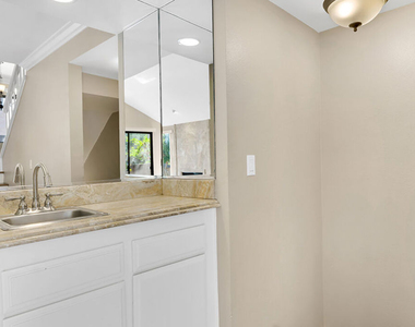 21820 Marylee Street - Photo Thumbnail 41