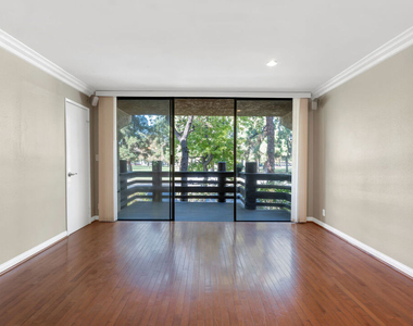 21820 Marylee Street - Photo Thumbnail 14
