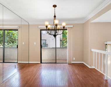 21820 Marylee Street - Photo Thumbnail 11
