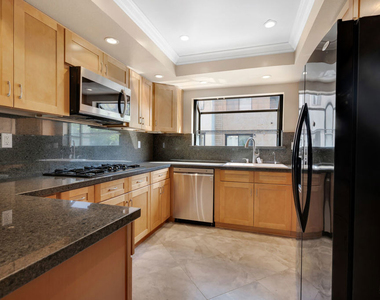 21820 Marylee Street - Photo Thumbnail 20