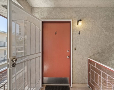 50 S Meridith Ave - Photo Thumbnail 17