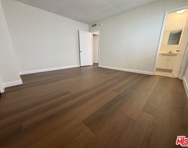 11727 Mayfield Avenue - Photo Thumbnail 23