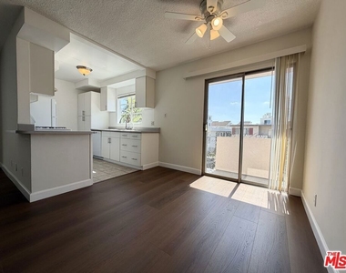 11727 Mayfield Avenue - Photo Thumbnail 7