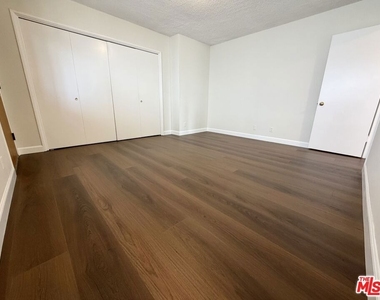 11727 Mayfield Avenue - Photo Thumbnail 20