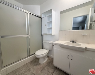 11727 Mayfield Avenue - Photo Thumbnail 24