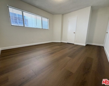 11727 Mayfield Avenue - Photo Thumbnail 27