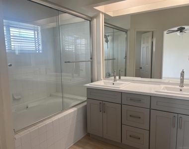 2177 Lago Ventana - Photo Thumbnail 8