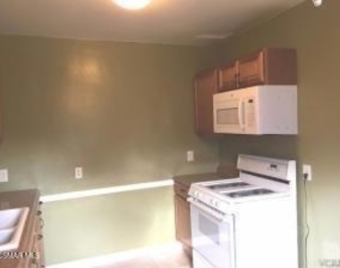 1869 Patricia Avenue - Photo Thumbnail 6