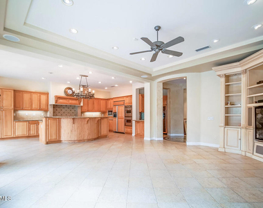 2822 Rainfield Avenue - Photo Thumbnail 15