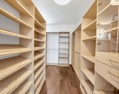 1753 Saint Andrews Place - Photo Thumbnail 17