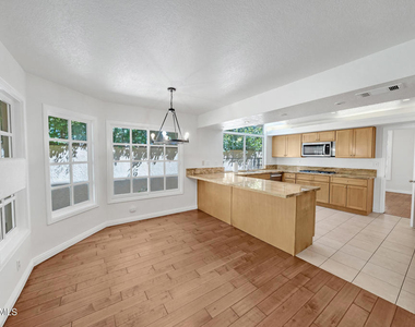 1753 Saint Andrews Place - Photo Thumbnail 7