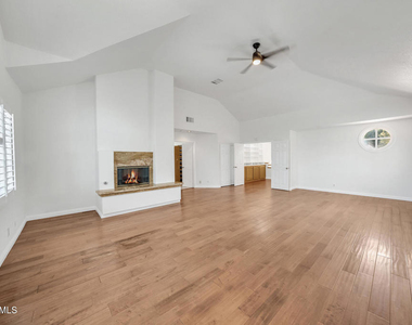 1753 Saint Andrews Place - Photo Thumbnail 16