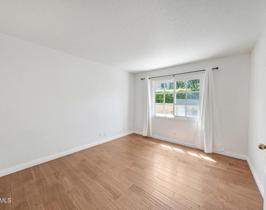 1753 Saint Andrews Place - Photo Thumbnail 14