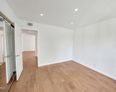 1753 Saint Andrews Place - Photo Thumbnail 11