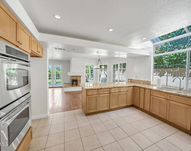 1753 Saint Andrews Place - Photo Thumbnail 5
