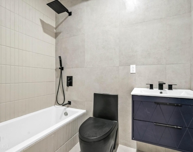 257a Tompkins Ave - Photo Thumbnail 11