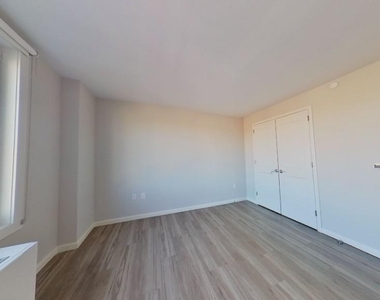 178-02 Hillside Avenue - Photo Thumbnail 9