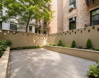 317 West 108th Street - Photo Thumbnail 12