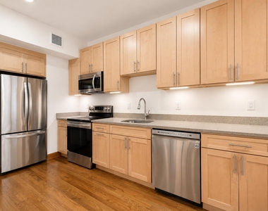 317 West 108th Street - Photo Thumbnail 3
