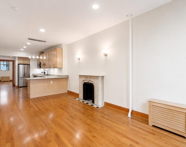 317 West 108th Street - Photo Thumbnail 1