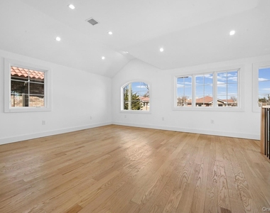 38-24 215th Street - Photo Thumbnail 15