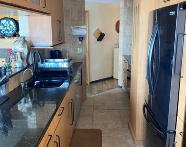 780 W Broadway - Photo Thumbnail 10
