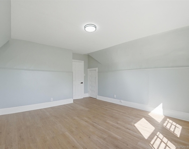 406 South 3rd Avenue - Photo Thumbnail 25