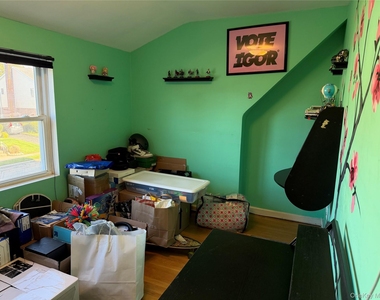 222 Colonial Avenue - Photo Thumbnail 8