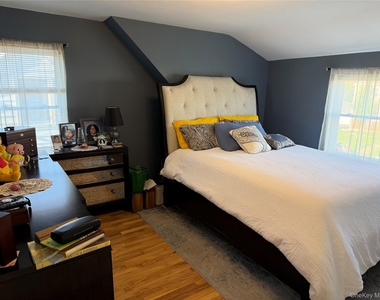 222 Colonial Avenue - Photo Thumbnail 16