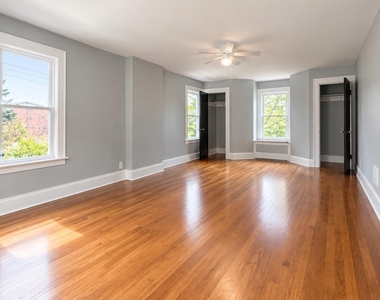534 Elm Street - Photo Thumbnail 5