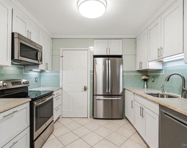 21 Revere Drive - Photo Thumbnail 8
