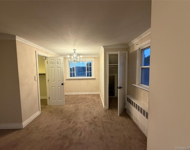 18 Alexander Avenue - Photo Thumbnail 24
