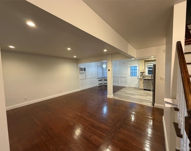 18 Alexander Avenue - Photo Thumbnail 3