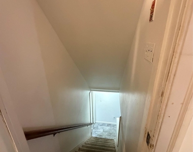 18 Alexander Avenue - Photo Thumbnail 12