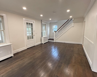 77 Woods Avenue - Photo Thumbnail 4