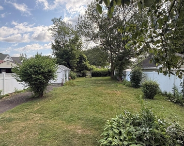 77 Woods Avenue - Photo Thumbnail 6