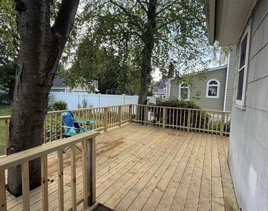77 Woods Avenue - Photo Thumbnail 5