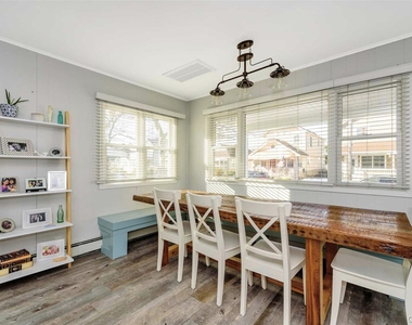 96 Coronado Street - Photo Thumbnail 7