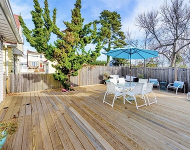 96 Coronado Street - Photo Thumbnail 16