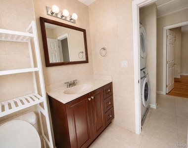 83 Heitz Place - Photo Thumbnail 4