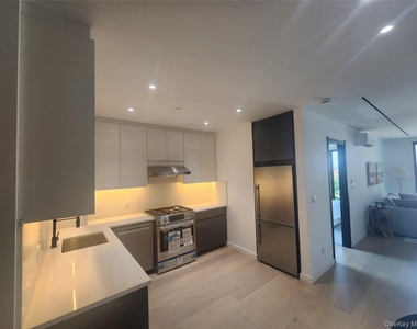 108-15 72 Avenue - Photo Thumbnail 7