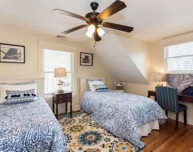 572 Montauk Highway - Photo Thumbnail 7