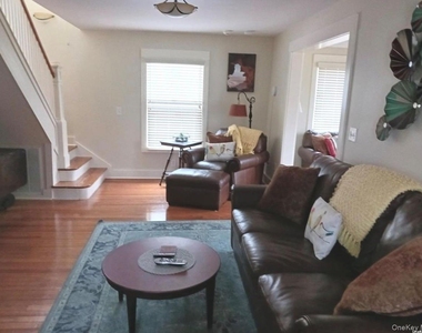 572 Montauk Highway - Photo Thumbnail 4