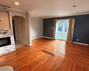 212 Ethel Street - Photo Thumbnail 7
