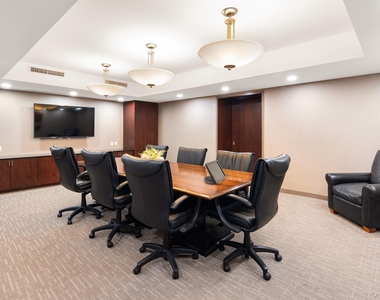 10 City Place - Photo Thumbnail 16